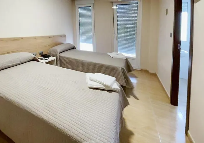 게스트하우스 Restaurante Cuatro Caminos