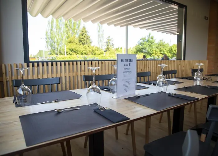 게스트하우스 Restaurante Cuatro Caminos Cubillos del Sil